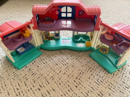 Little people doll house