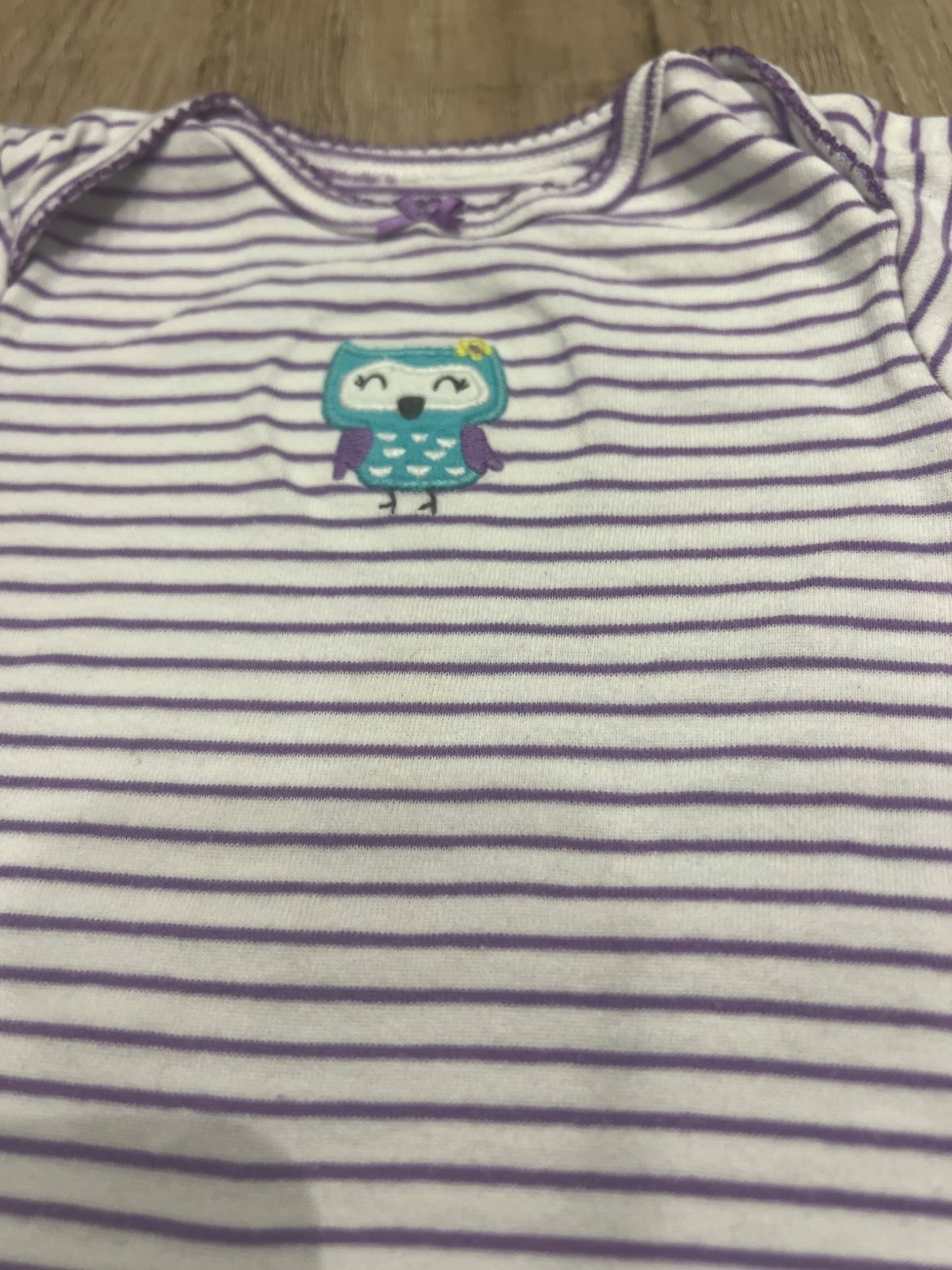 *Carters Bundle of 2 onesies 18-24 months , Kids 24 Month (18-24M)