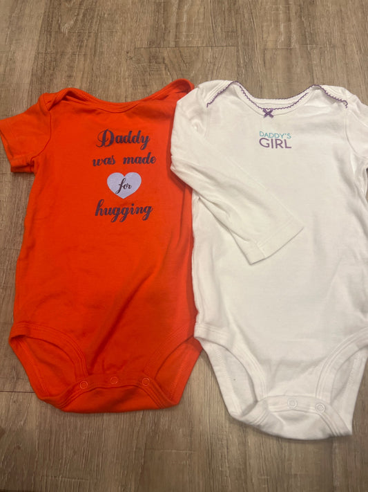 *Bundle of 2 carters onesies 18-24M daddy’s girl , Kids 24 Month (18-24M)