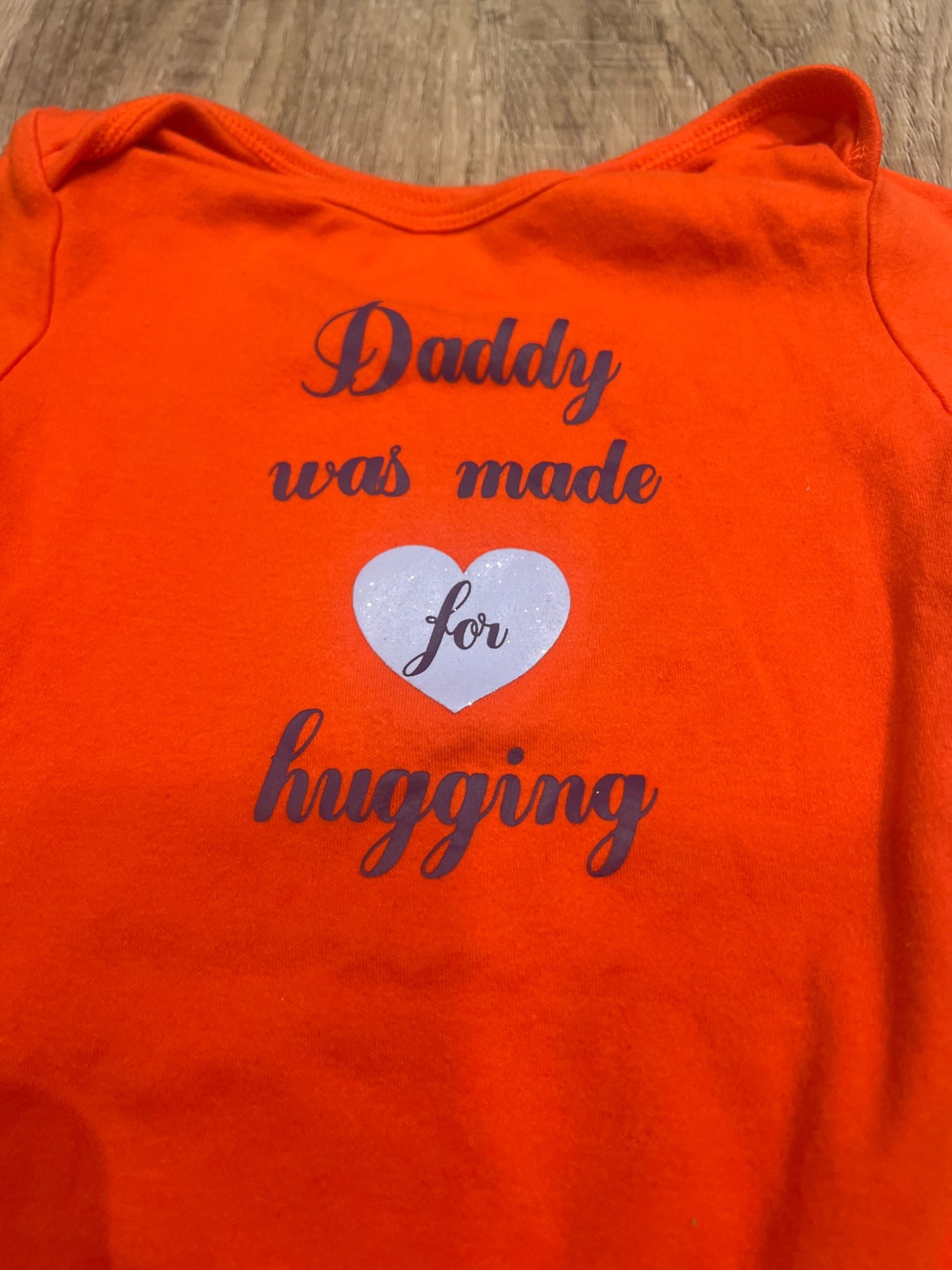 *Bundle of 2 carters onesies 18-24M daddy’s girl , Kids 24 Month (18-24M)