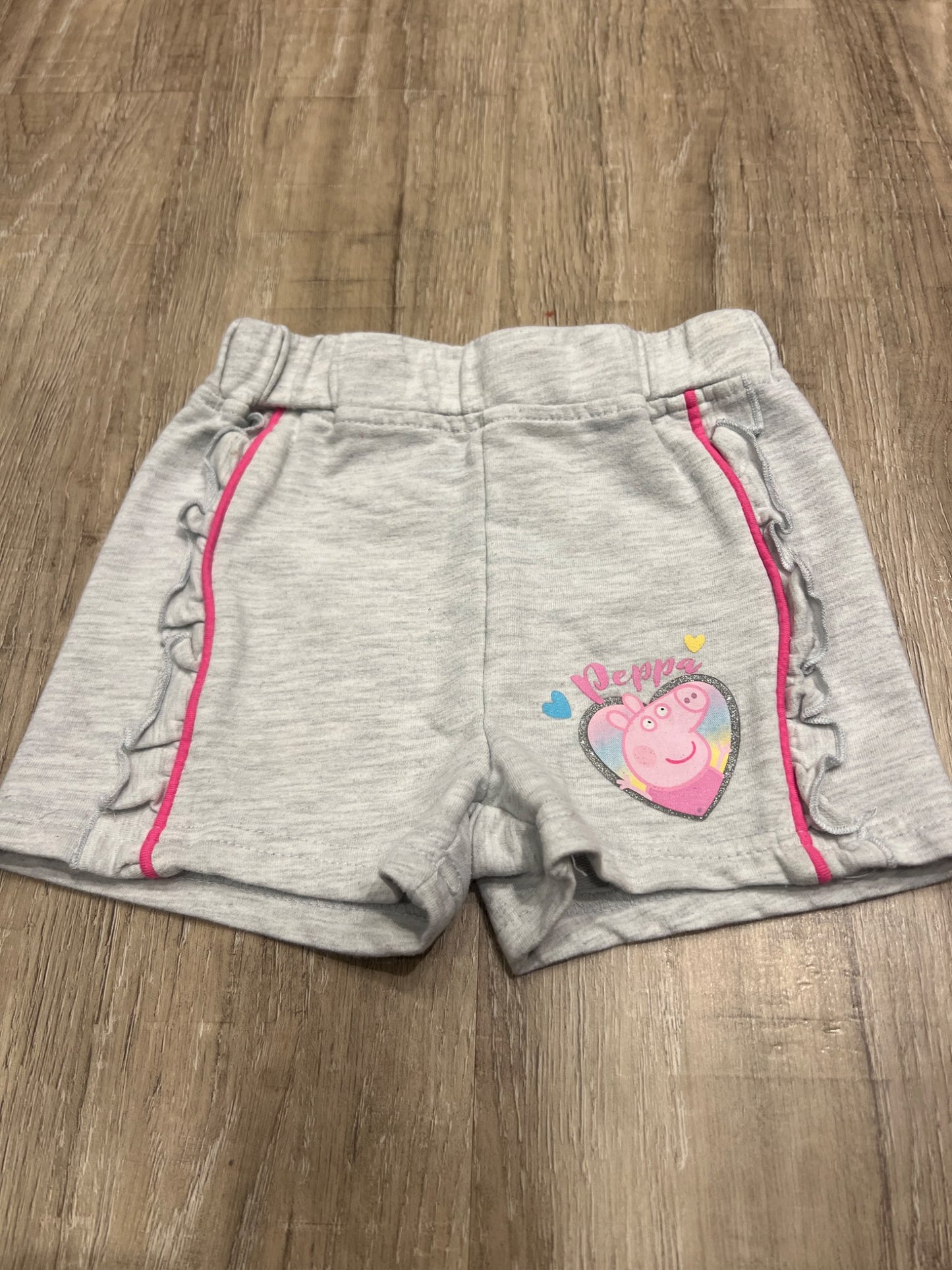 *Peppa pig  3T shorts, Kids 3T