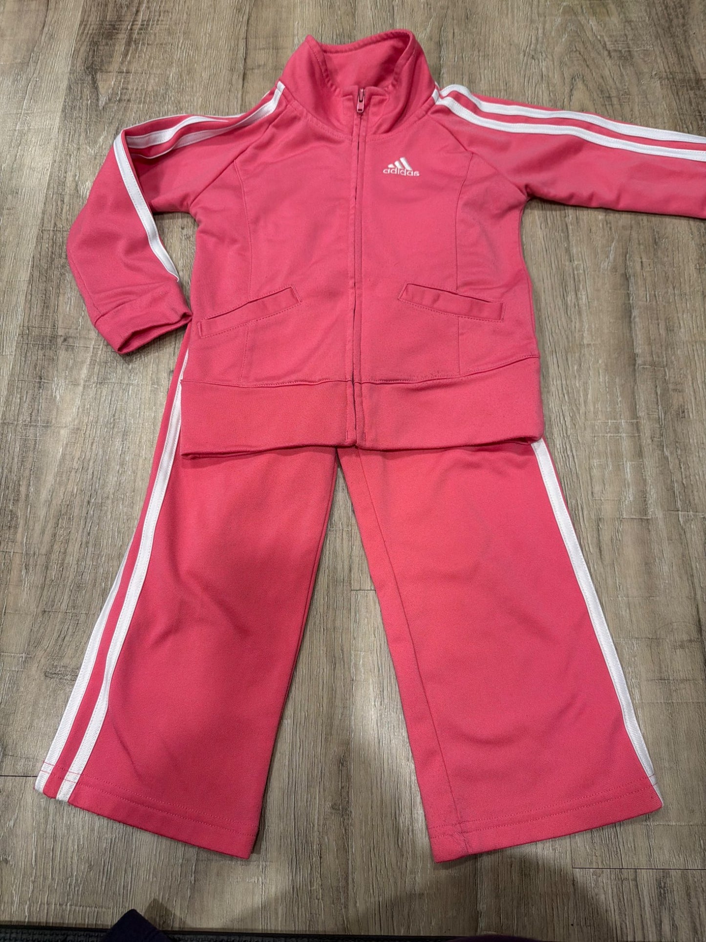 *Adidas 3T pink matching jacket and pants , Kids 3T
