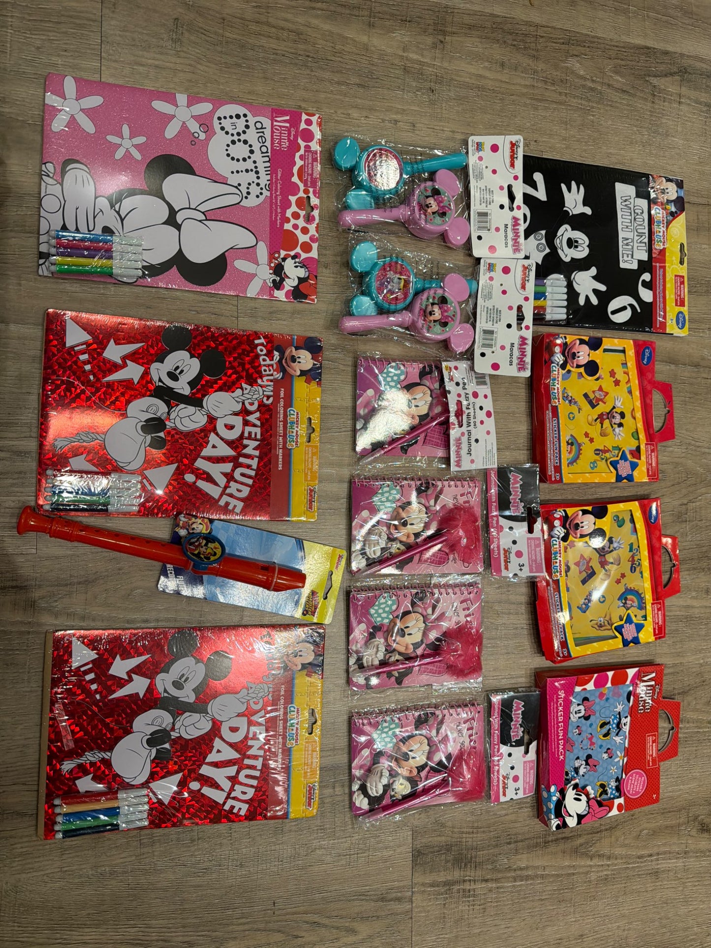 *New Disney Mickey Mouse birthday party favors