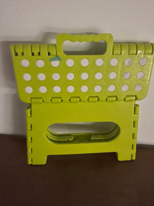 Folding step stool