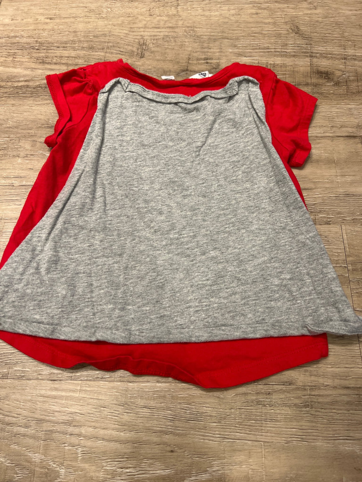 *Gap Disney Wonder Woman shirt with cape size 5T, Kids 5/5T