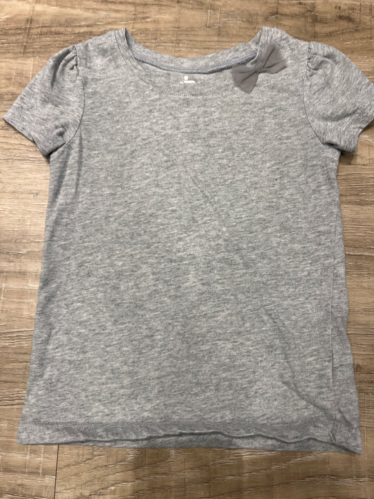 *Circo 5T grey shirt with bow , Kids 5/5T