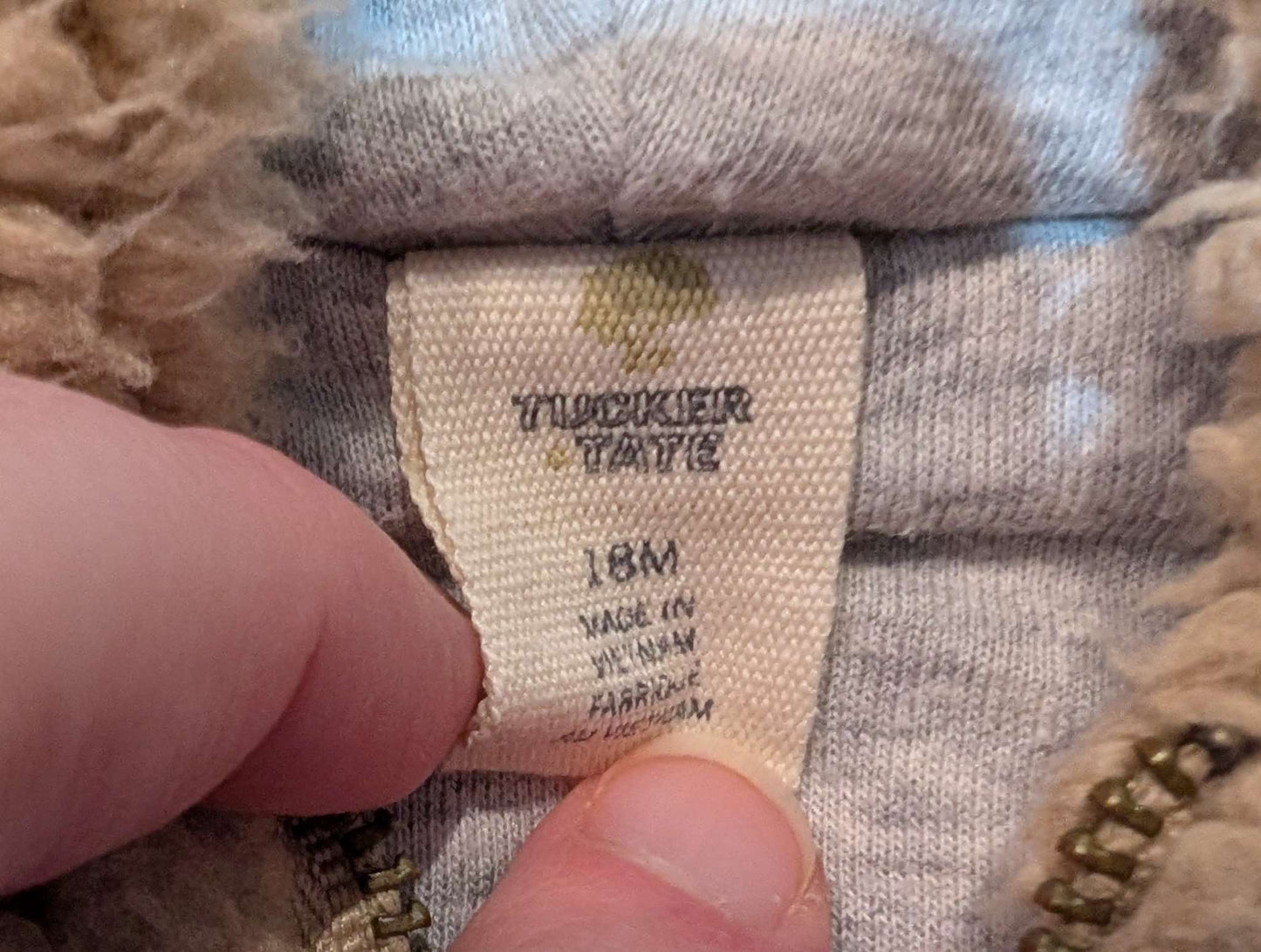 Tucker and tate fuzzy bear sweater 18m, Kids 18 Month (12-18M)