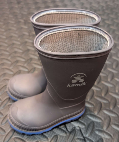 Kamik rain boots toddler size 5, Shoes 5 (Walkers:12-24 mth)