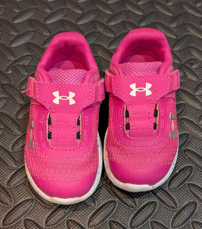 Pink under armour sneakers size 5k, Shoes 5 (Walkers:12-24 mth)