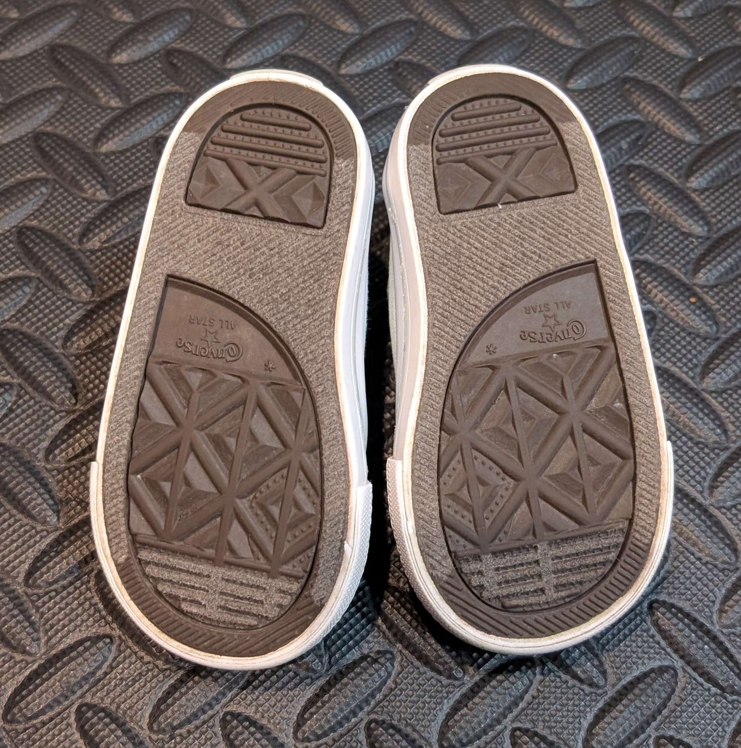 Converse sneakers , Shoes 5 (Walkers:12-24 mth)