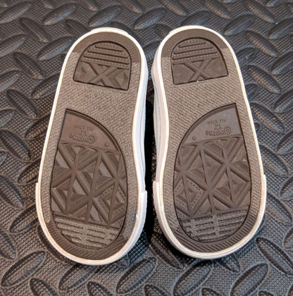 Converse sneakers , Shoes 5 (Walkers:12-24 mth)