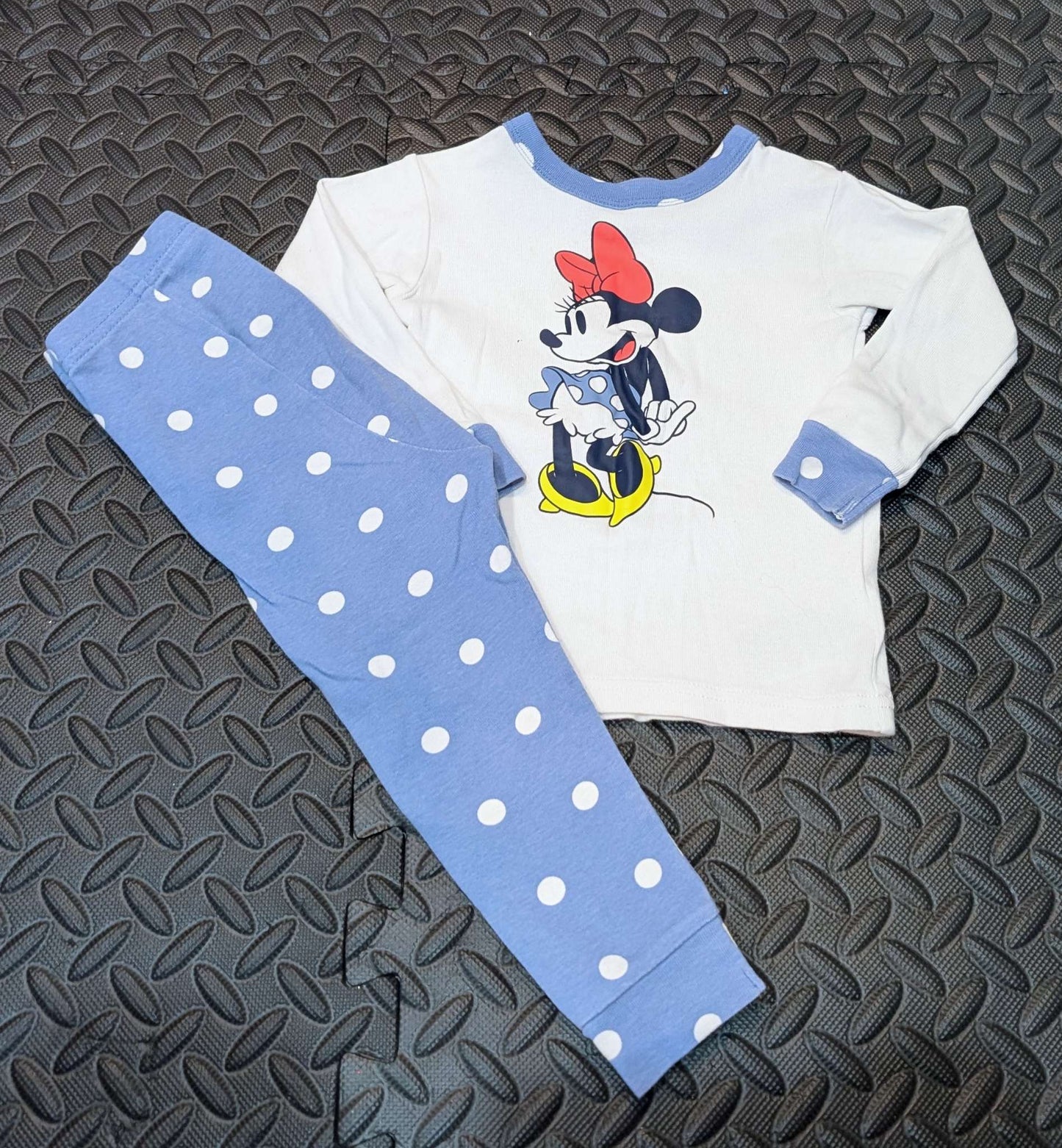 Minnie mouse pj's 18-24m, Kids 24 Month (18-24M)
