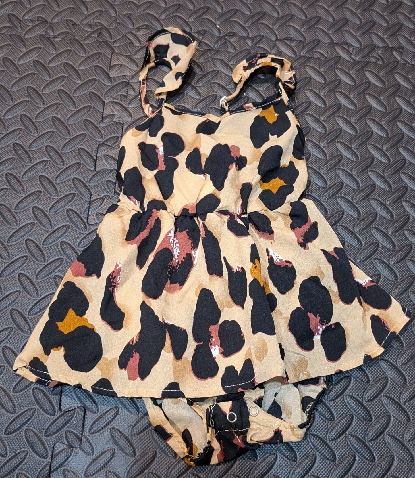 Nwt patpat onesie/bodysuit dress 9-12m, Kids 12 Month (9-12M)