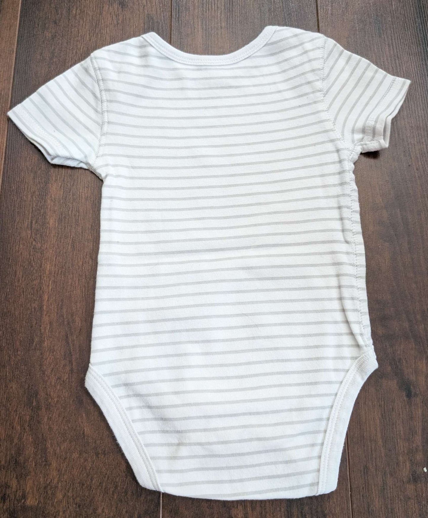 Overalls and onesies 9m, Kids 9 Month (6-9M)