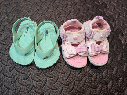 Sandals toddler size 5, Shoes 5 (Walkers:12-24 mth)
