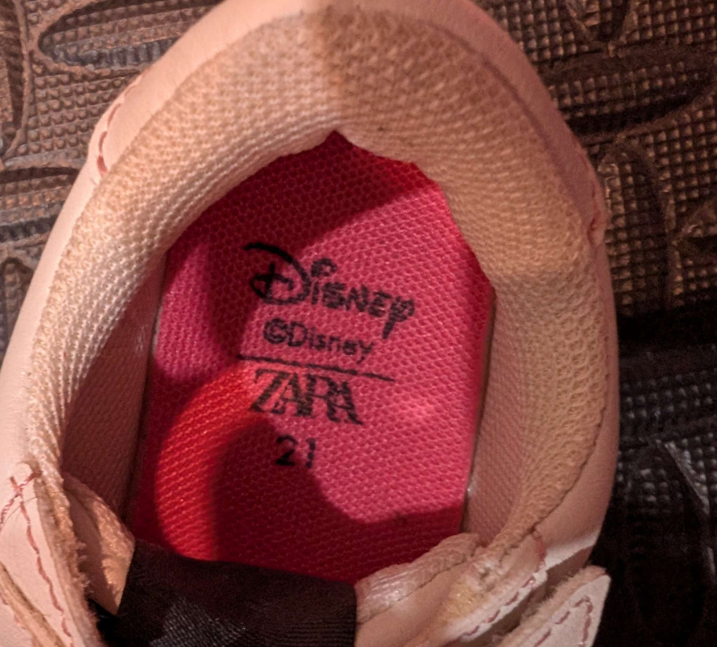Minnie mouse sneakers Zara brand toddler size eu 21 or 5.5us, Shoes 5.5 (Walkers:12-24 mth)