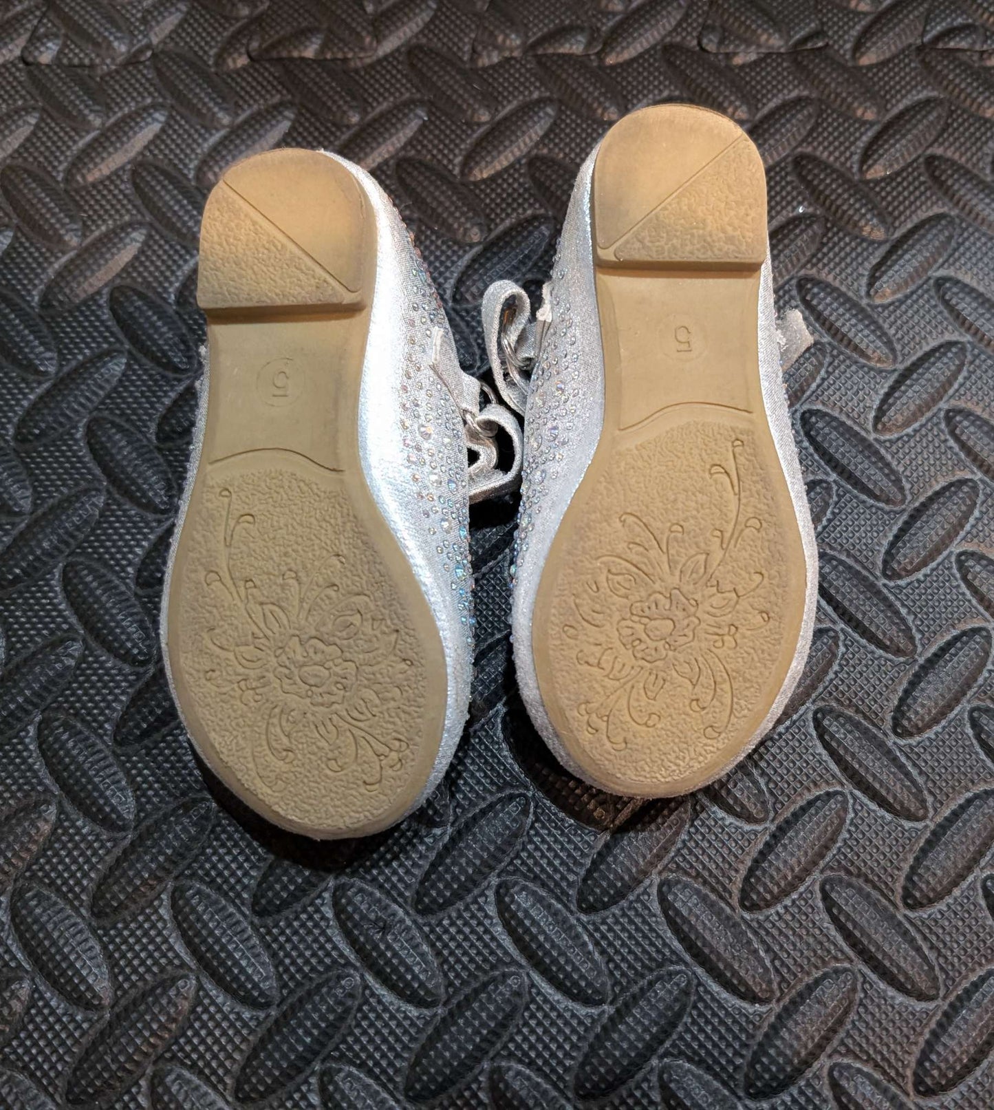 Silver sparkle party shoes. , Shoes 5 (Walkers:12-24 mth)