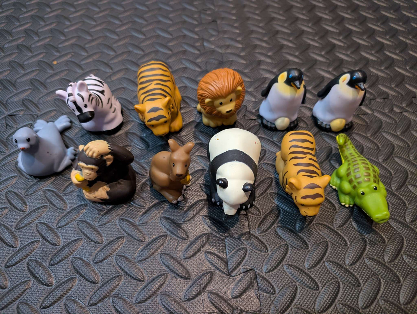Little people zoo animals