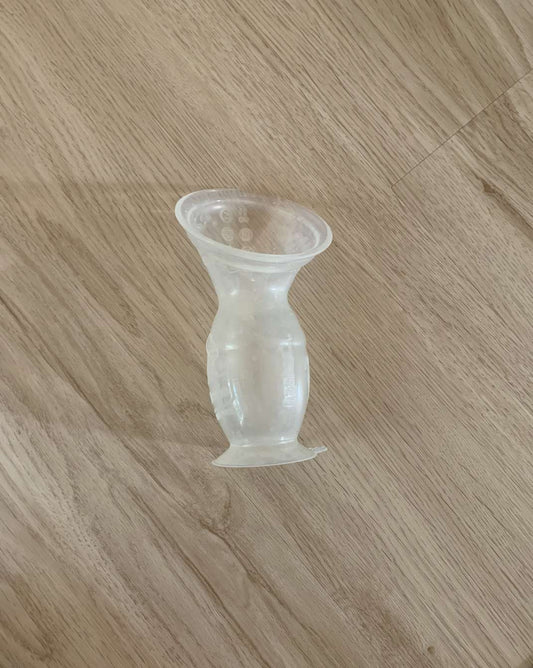 Haakaa (1 of 2) silicone milk catcher