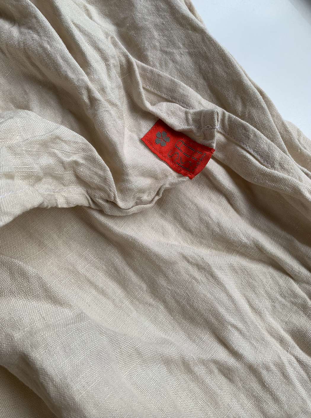 Linen Sakura Bloom gold ring sling baby carrier Retails $175
