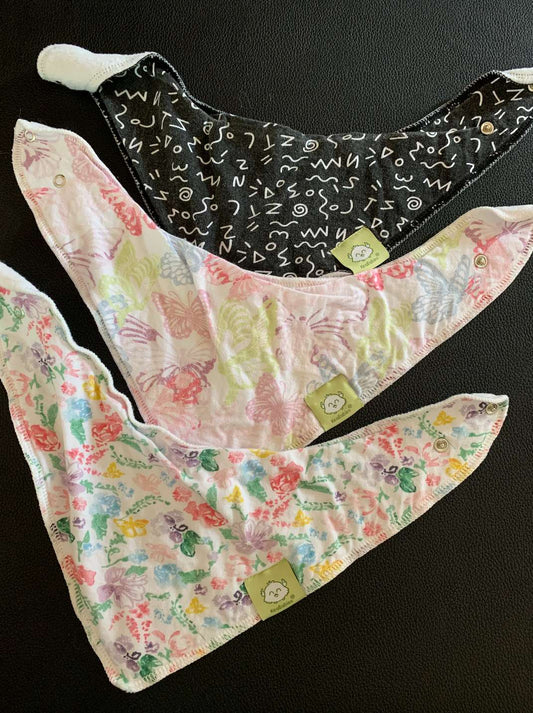 Keababies organic bibs 3 pack; floral/butterfly