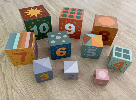 10 Counting blocks stackable with animals