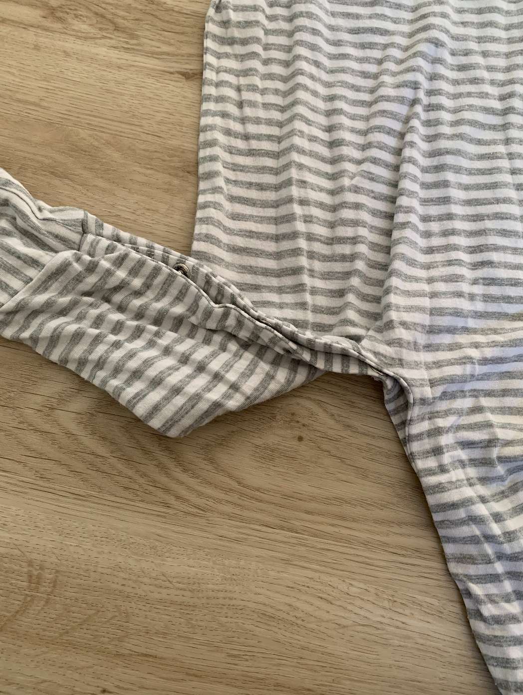 Vonbon organic striped romper 6-12m (fits generous) , Kids 12 Month (9-12M)