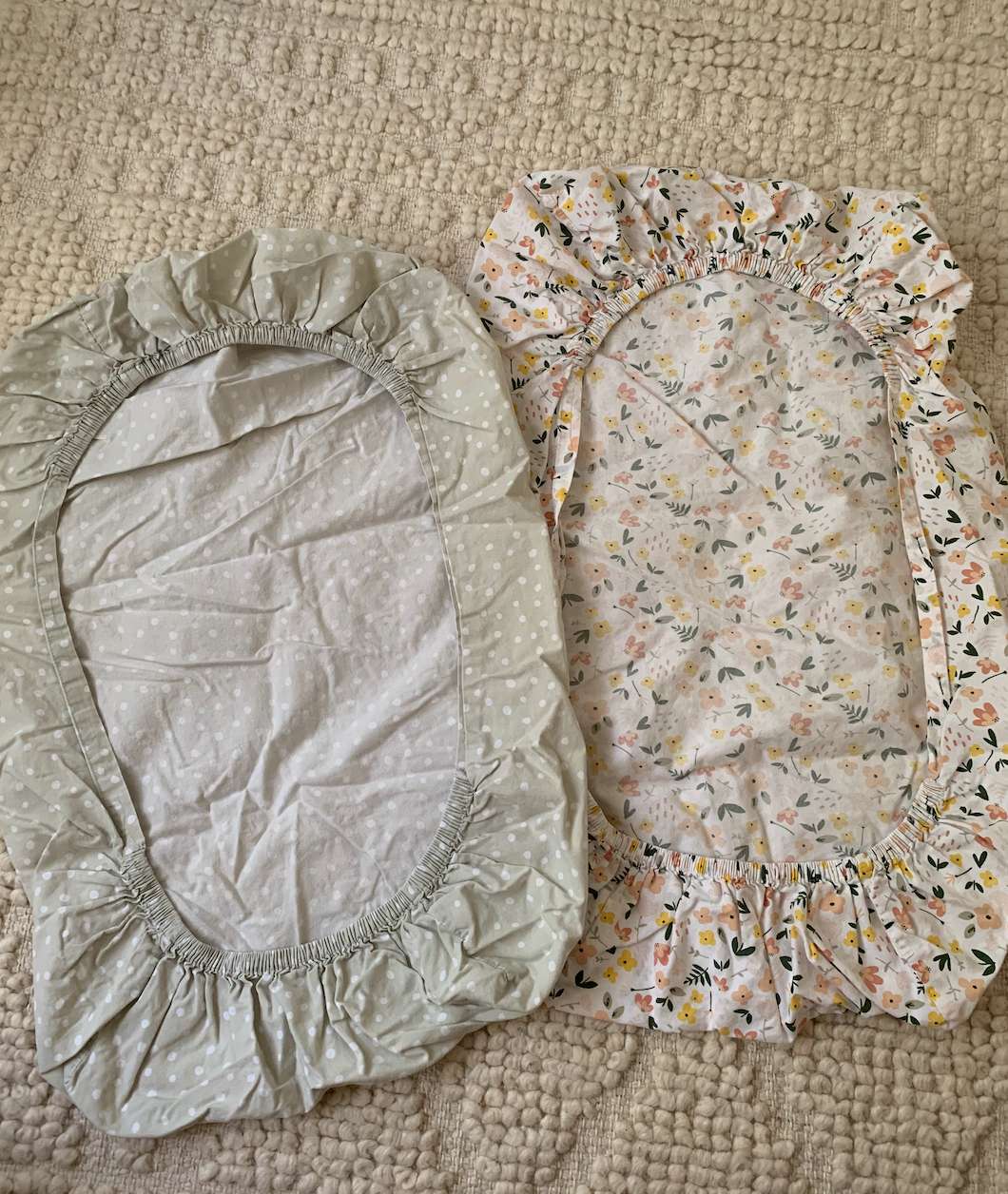 Floral & dots change mat covers