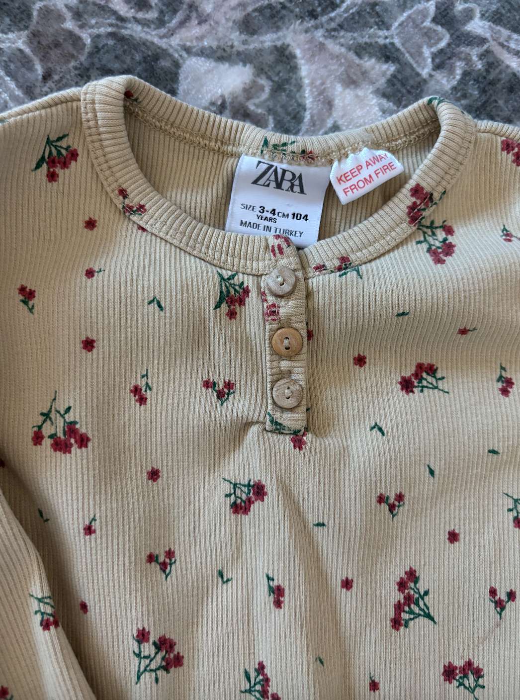 Zara 3/4 floral sets (2) , Kids 3T