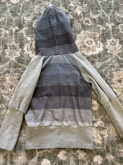 Small shop grow with me sweater; striped , Kids 2T