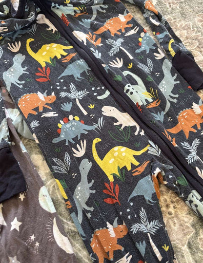 Little sleepies 18-24m; Retails 104$ , Kids 24 Month (18-24M)