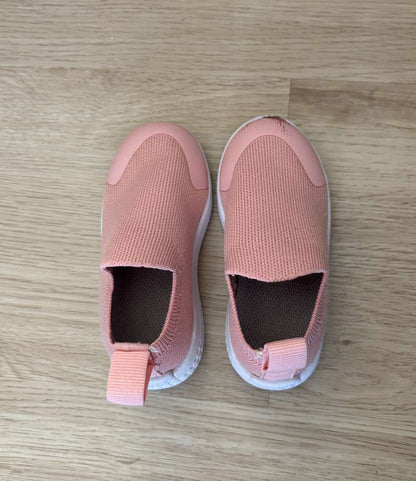 Pink heyfolks C5 , Shoes 5 (Walkers:12-24 mth)