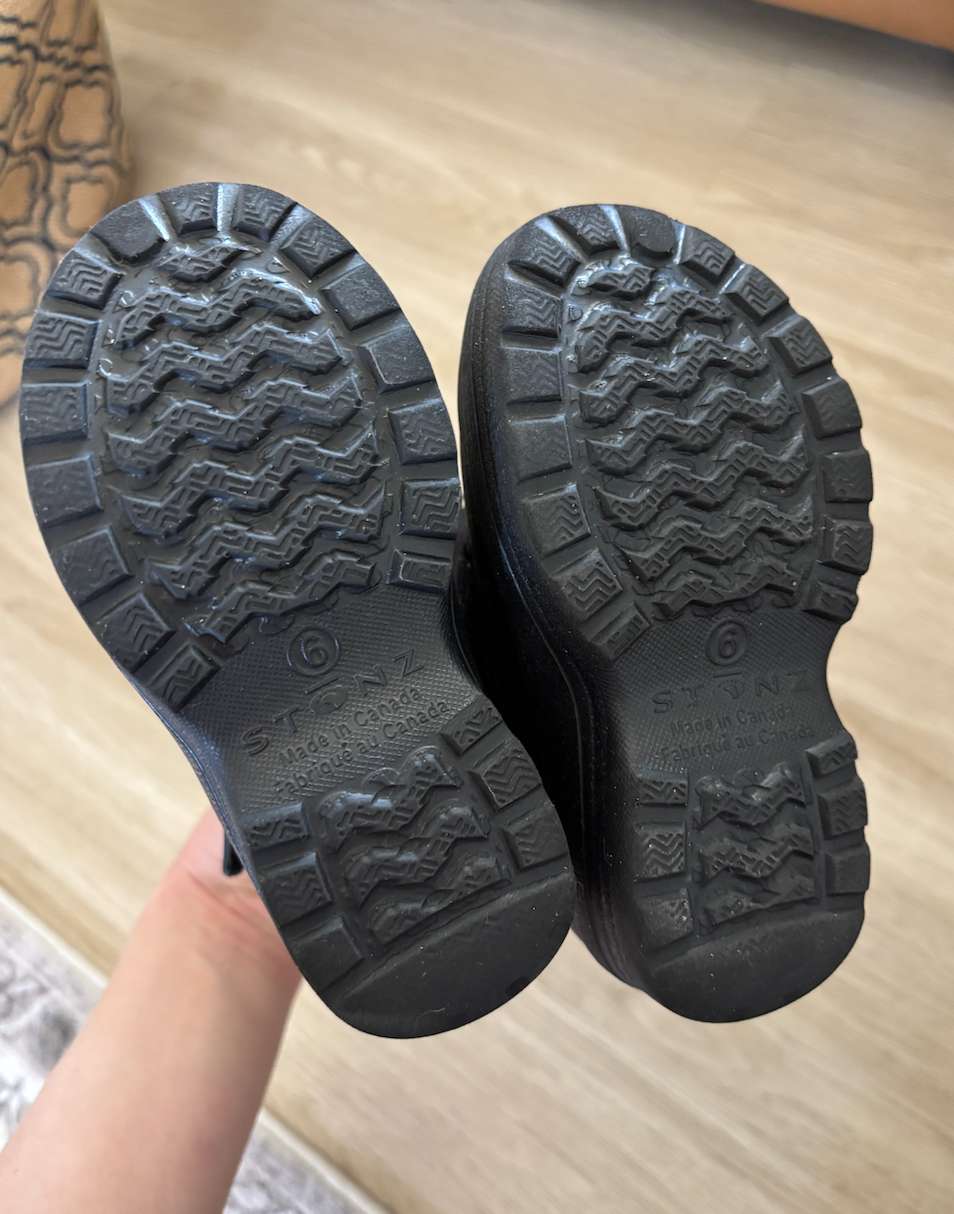 C6 sparkle star stonz boots , Shoes 6 (Walkers:12-24 mth)