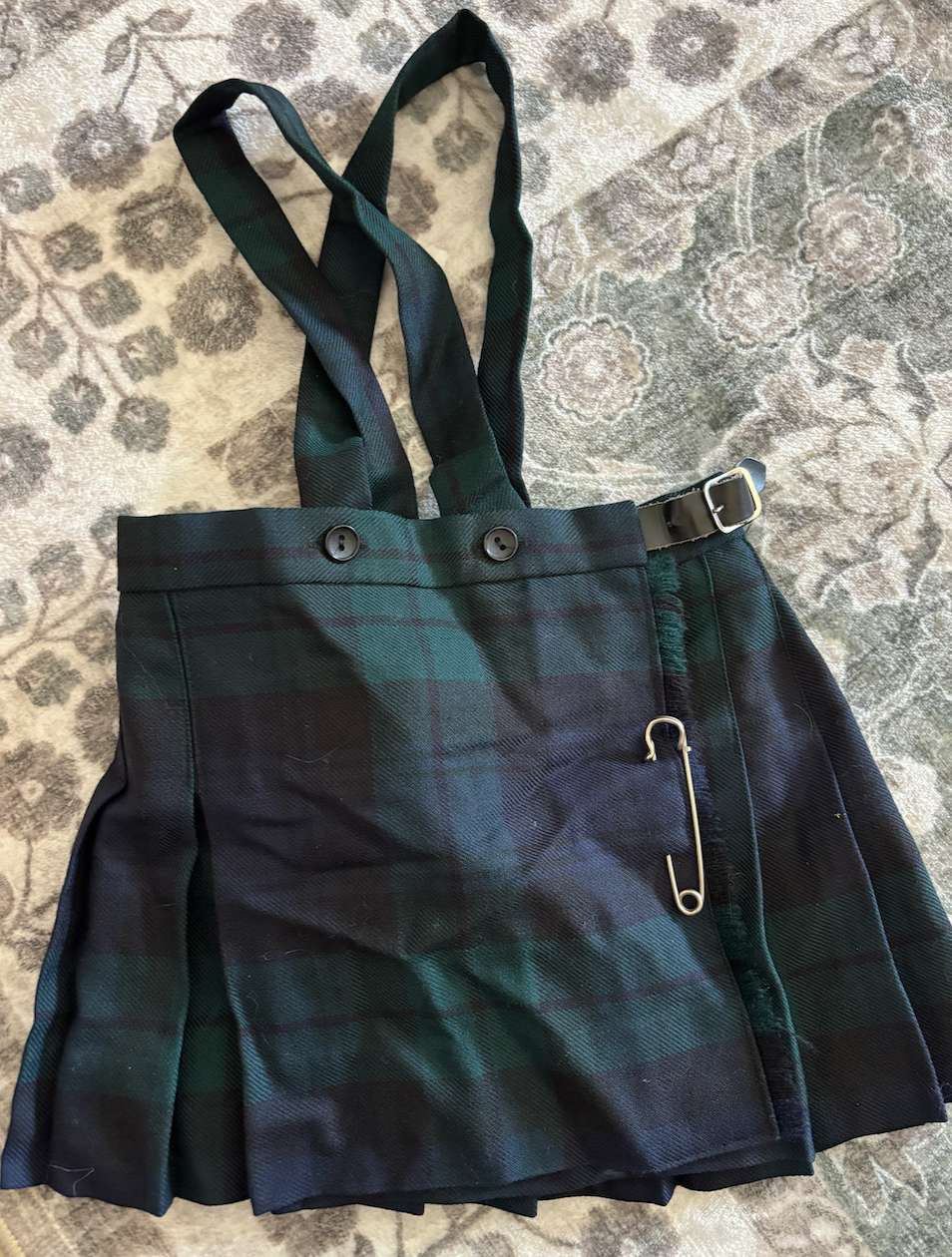 Harrods knit kilt with suspenders , Kids 24 Month (18-24M)