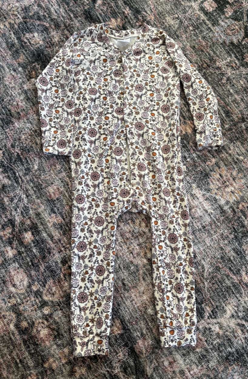 Jax & Lennon 2/3 Floral lounge suit ; Retails $60+ , Kids 2T