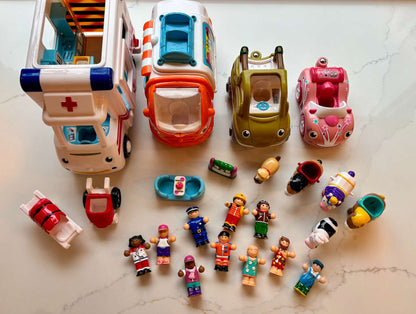 WOW Toys cars & people set