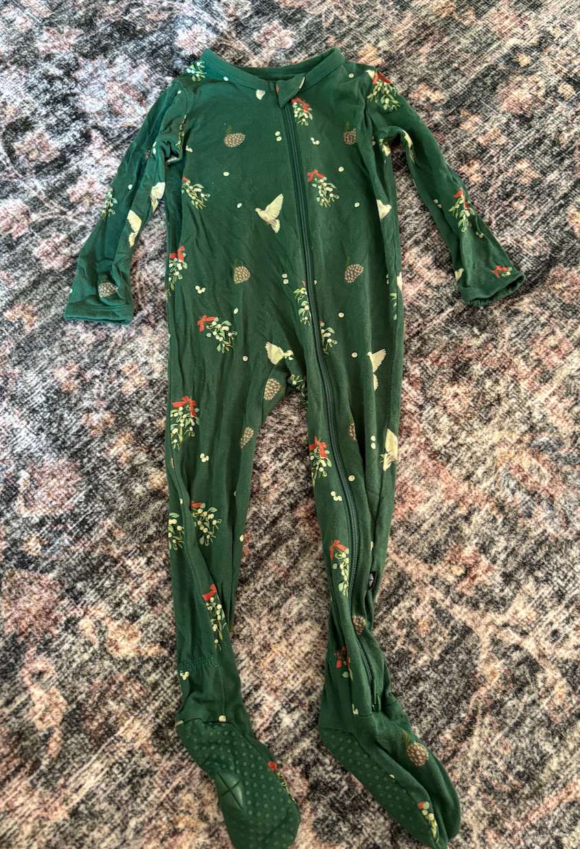 Kyte Green Christmas romper , Kids 18 Month (12-18M)