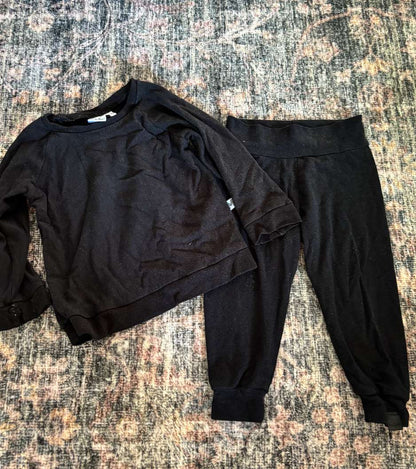 Small shop black outfit 12-24m; wooley doodle , Kids 24 Month (18-24M)