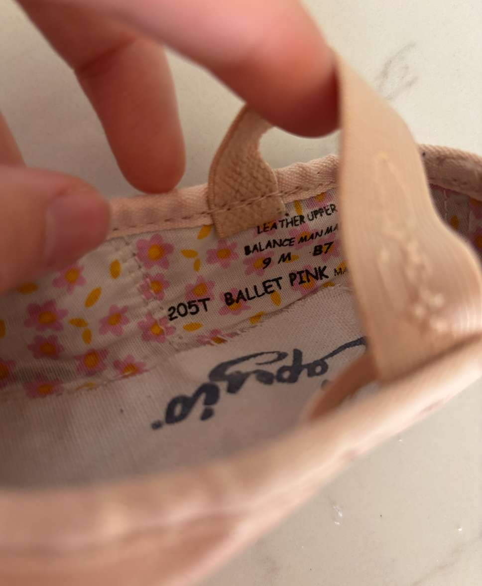 Capezio Ballet Shoes, Shoes 7 (Walkers:12-24 mth)