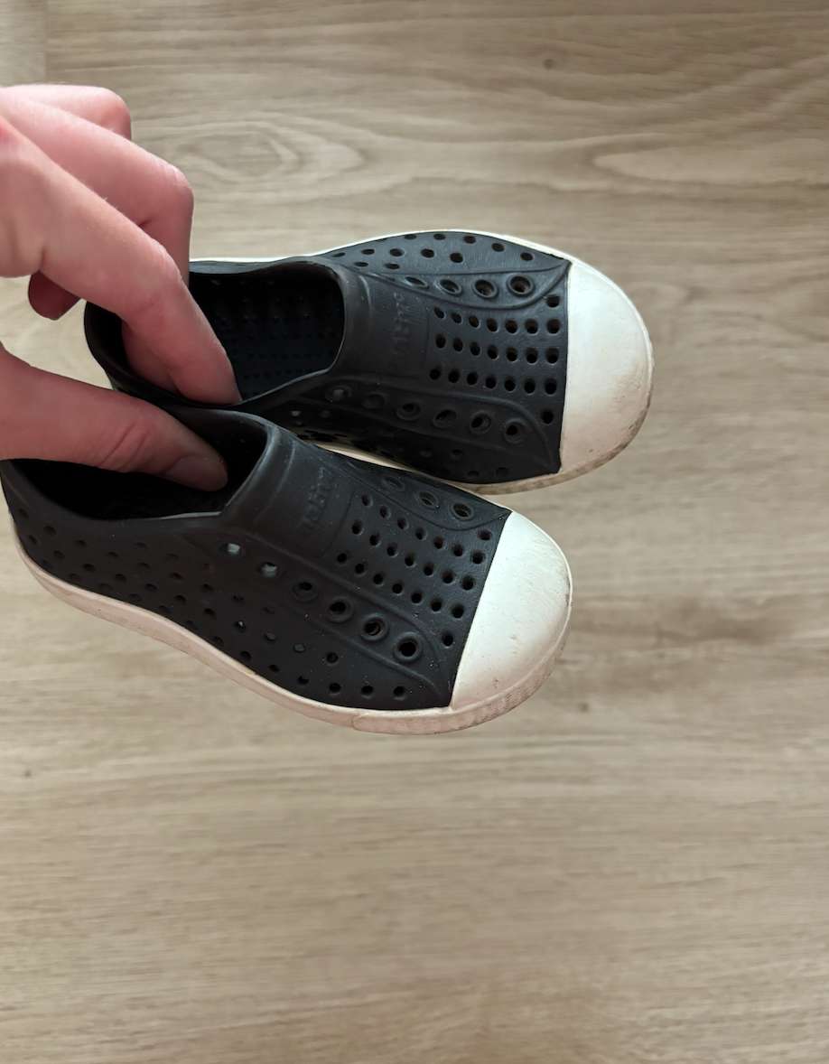 C6 Black Native Shoes, Shoes 6 (Walkers:12-24 mth)