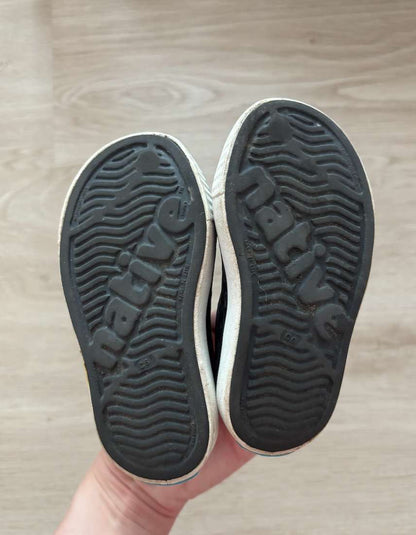 C6 Black Native Shoes, Shoes 6 (Walkers:12-24 mth)