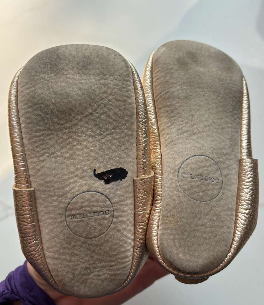 Minimoc Gold C6 , Shoes 6 (Walkers:12-24 mth)