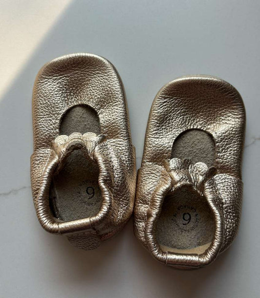 Minimoc Gold C6 , Shoes 6 (Walkers:12-24 mth)
