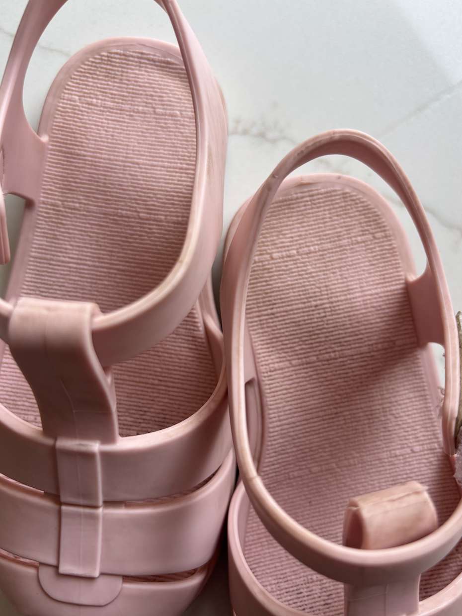 Zara pink sandals , Shoes 7.5 (Toddler:2-4yr)