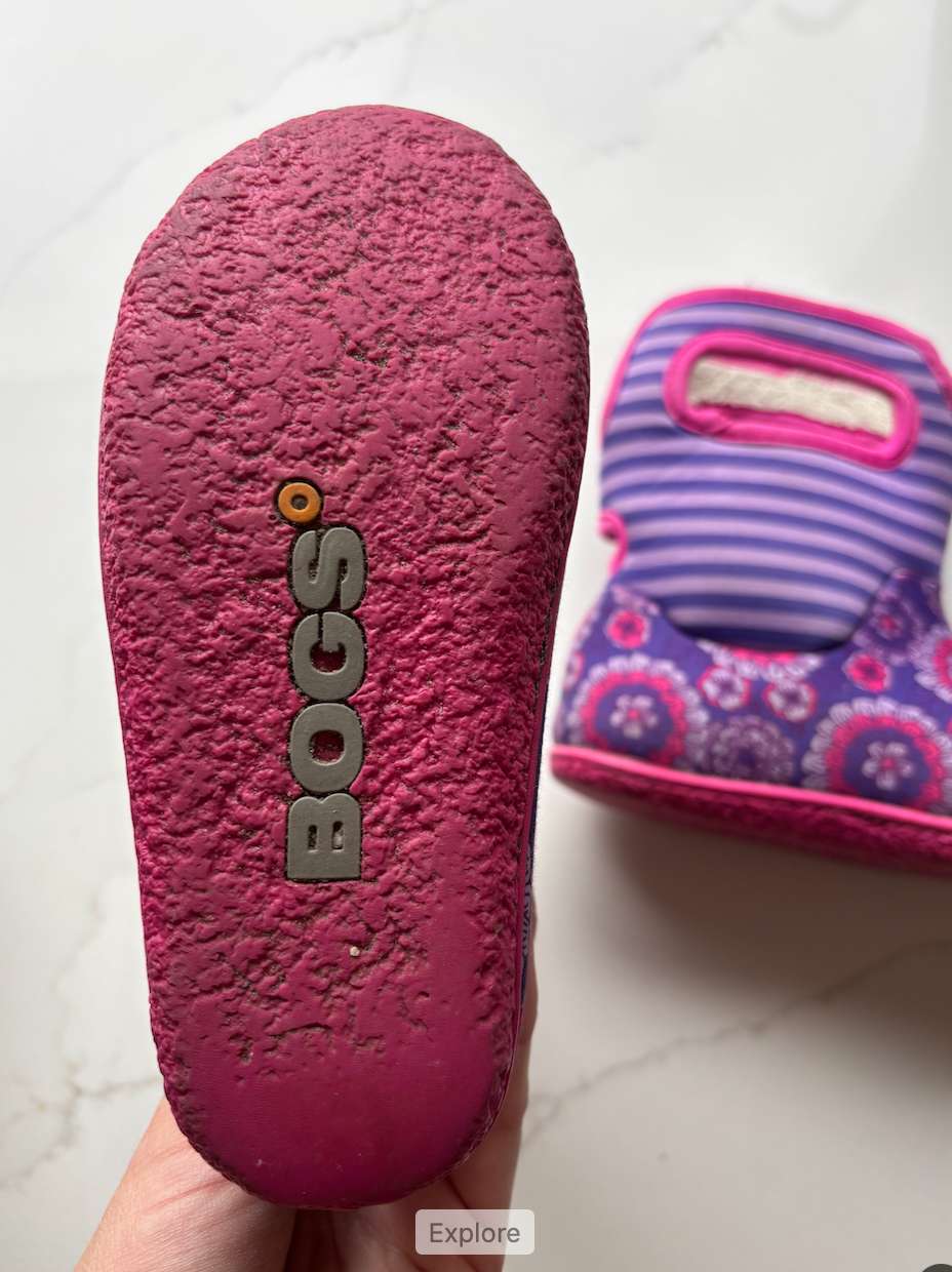 Bogs boots C9 pink & purple , Shoes 9 (Toddler:2-4yr)