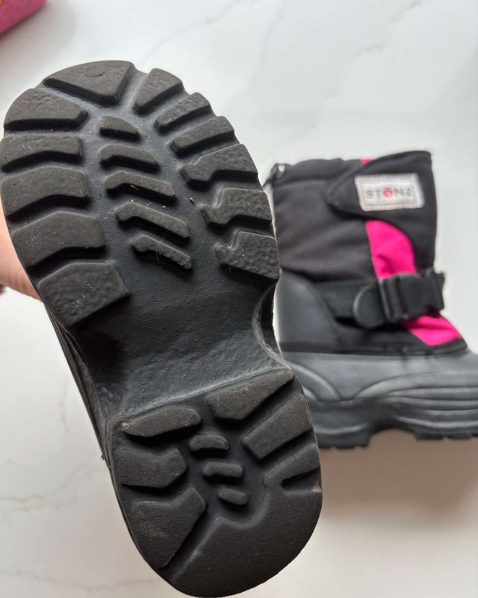 Stonz C8 winter boots Pink/Black , Shoes 8 (Toddler:2-4yr)