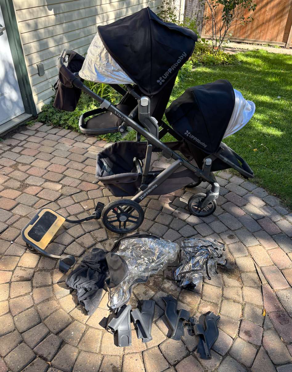 Uppababy Vista Stroller set; rumble seat, piggyback board, adapters