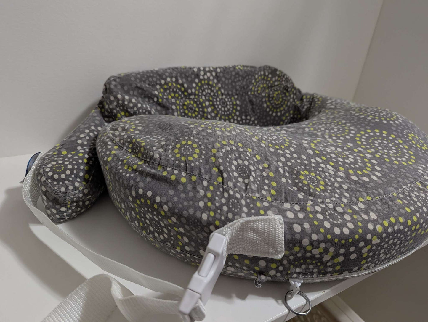 My Brest Friend Nursing Pillow with extra cover