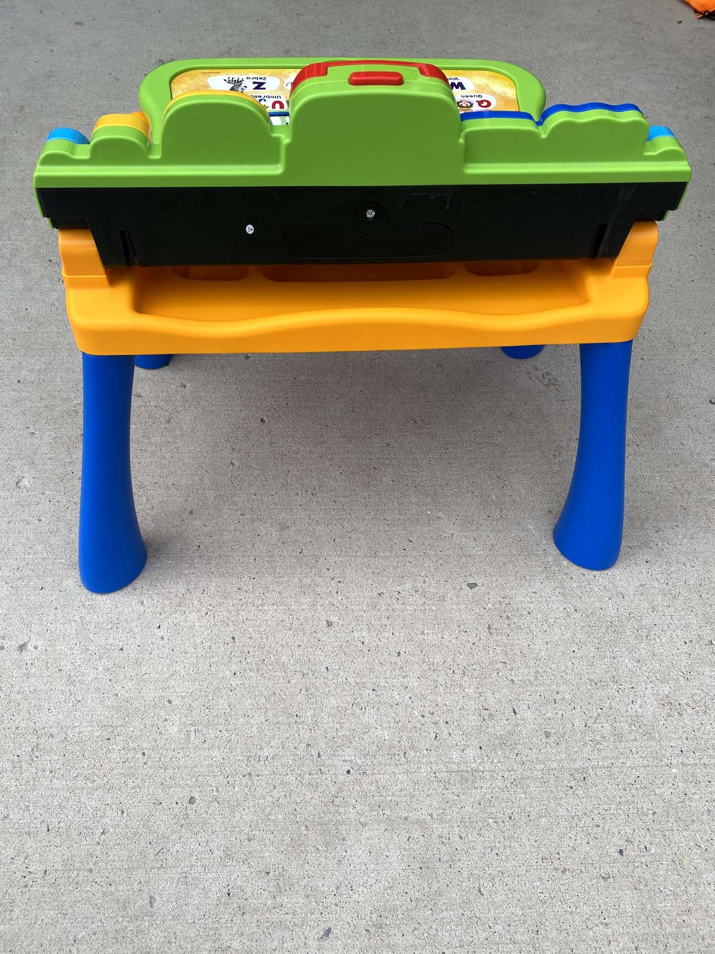 VTech Explore & Write Activity Desk - English Version