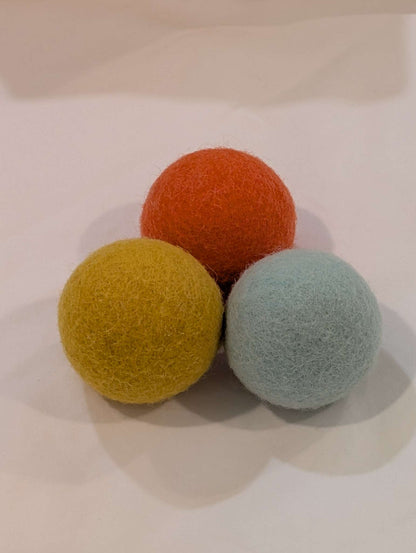 Lovevery Ball Drop, Felt Balls & Blocks